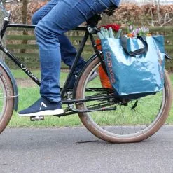 Sac Cabas Porte Bagages Cobags Simply Bleu -Casques vélo Soldes cgwovenb velo 4 zoom