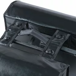 Sacoches Basil Urban Load Imperméable 53 L -Casques vélo Soldes systeme attache sacoche basil urban load porte bagages velo copie